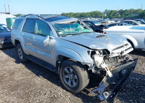 2005 Toyota 4Runner Sr5 Sport V6 z USA, uszkodzony, nr VIN JTEBU14R158046601